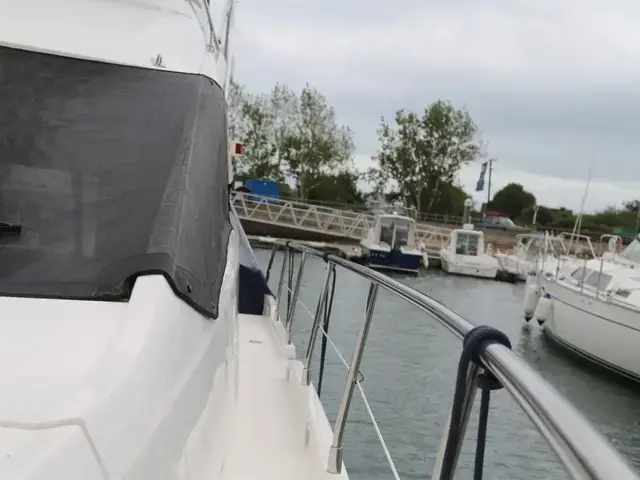 Fairline Squadron 42