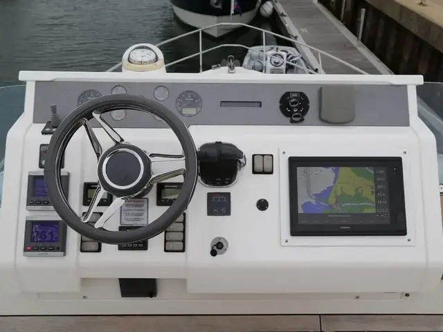 Fairline Squadron 42