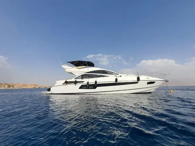 Sunseeker 68 Sport Yacht