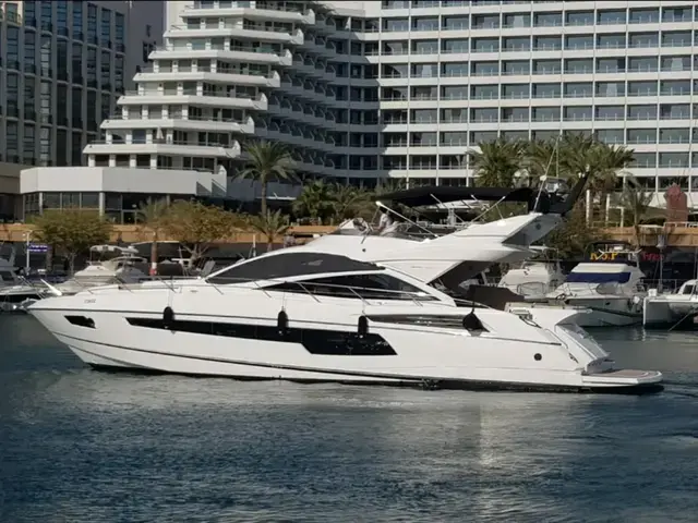 Sunseeker 68 Sport Yacht