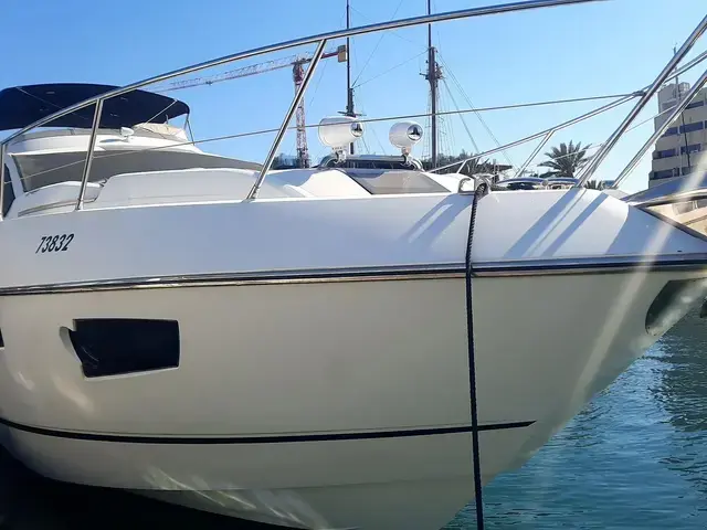 Sunseeker 68 Sport Yacht