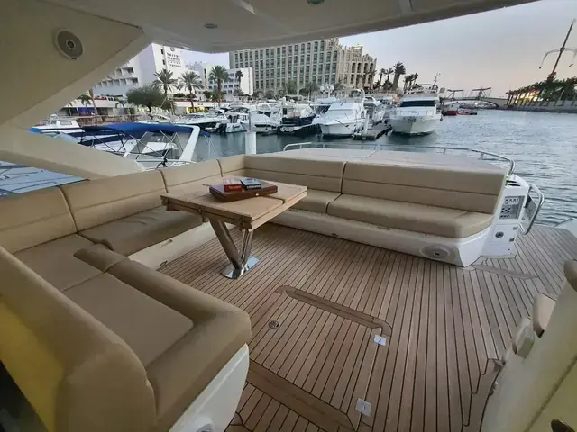 Sunseeker 68 Sport Yacht