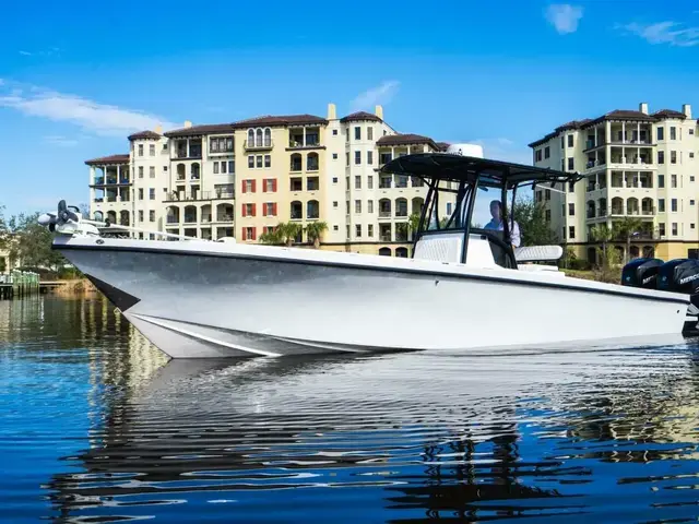 Privateer 28 Center Console