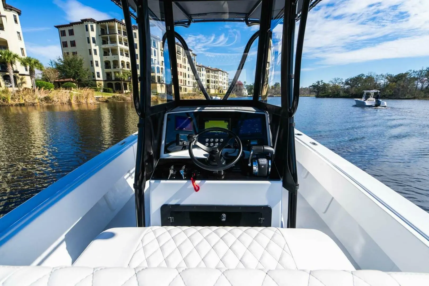 2001 Privateer 28 center console