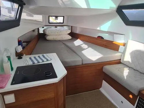 2016 Axopar 37 cabin ac model r