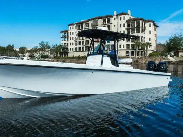 Privateer 28 Center Console