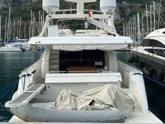 Ferretti Yachts 680