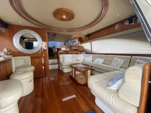 2004 Ferretti 680