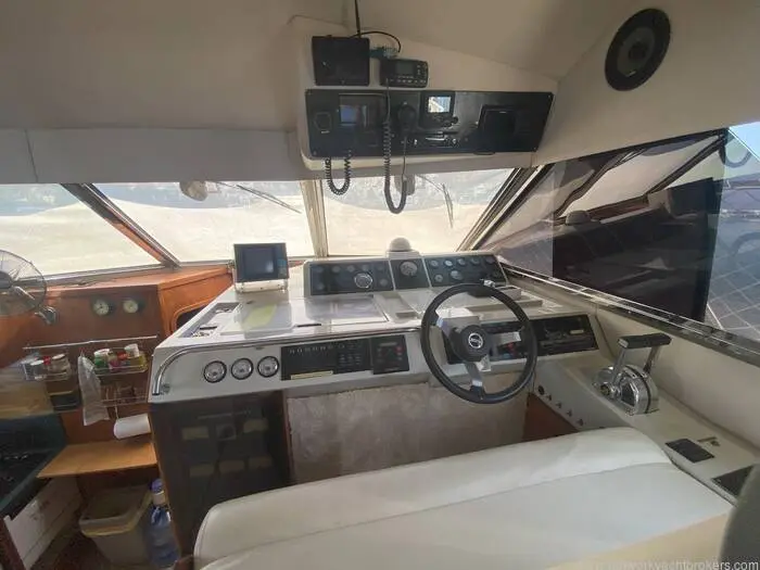 1988 Fairline 55 fly bridge