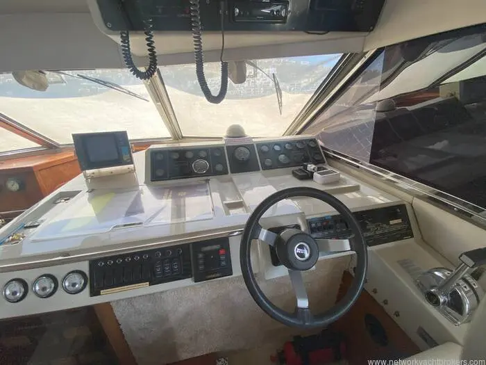 1988 Fairline 55 fly bridge