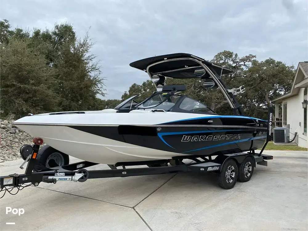 2014 Malibu wakesetter 21 vlx