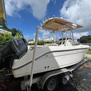 2018 Century 2200 Center Console