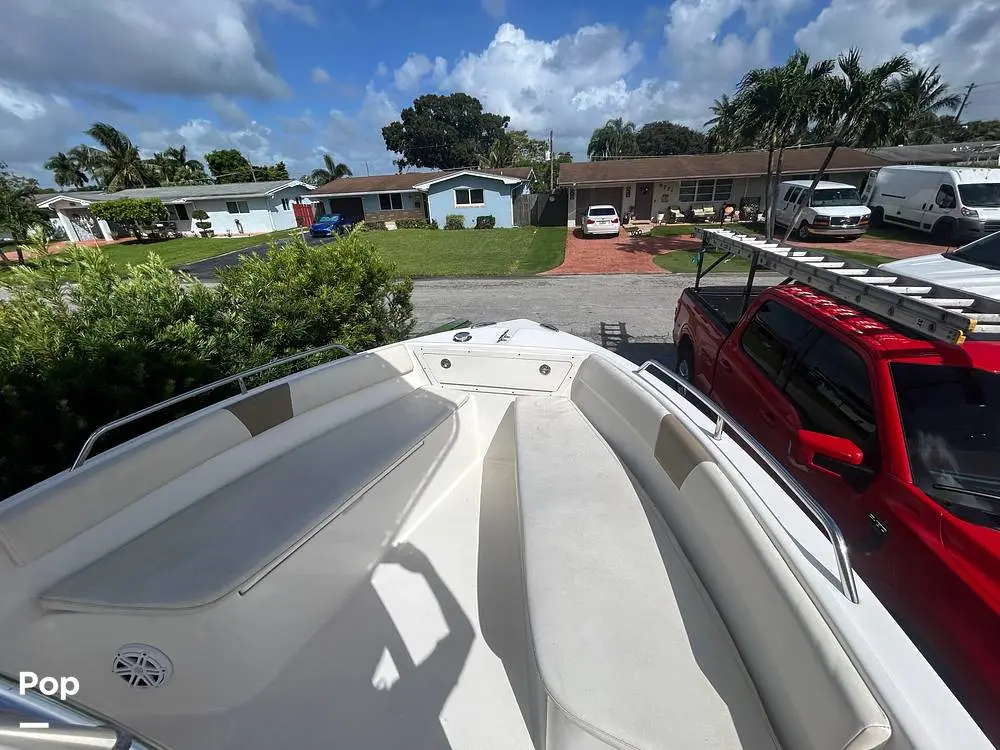 2018 Century 2200 center console