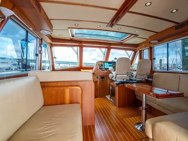 Sabre 48 Salon Express