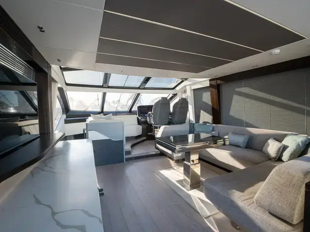 Sunseeker Predator 74 Xps