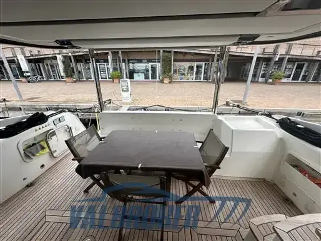 Absolute 52 Navetta