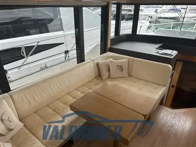 Absolute 52 Navetta