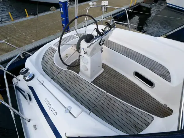 Bavaria 32