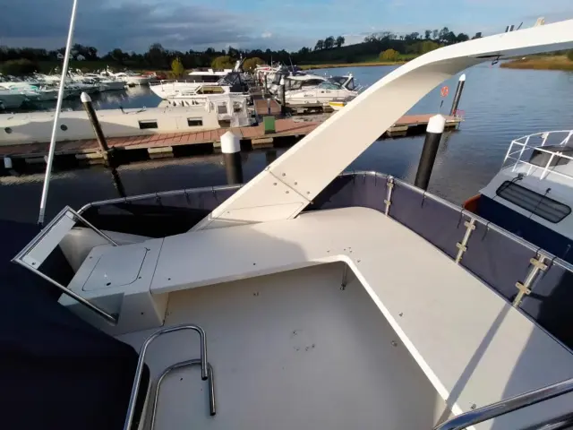 1990 Fairline 41-43