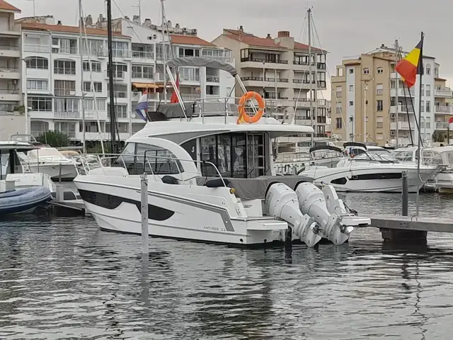 Beneteau Antares 11