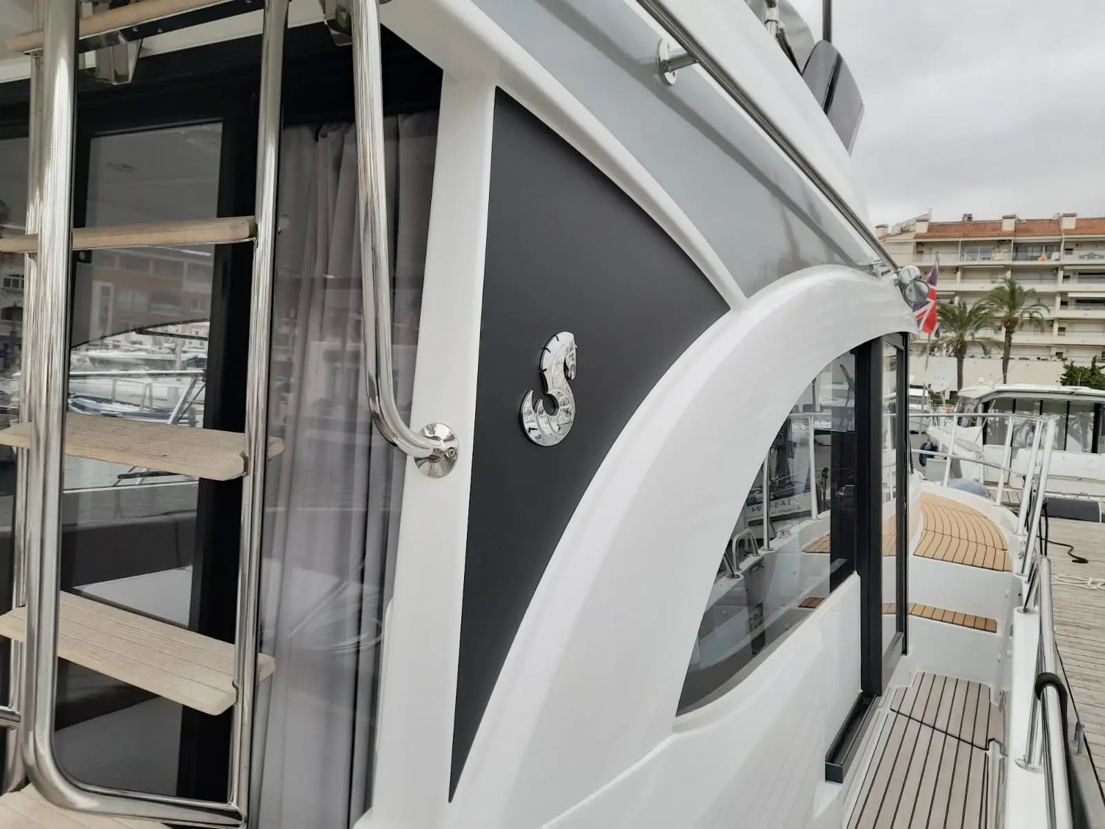 2021 Beneteau antares 11