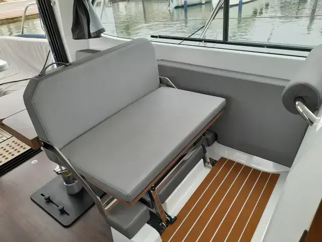 Beneteau Antares 11