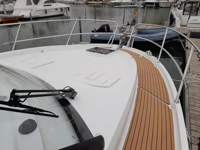 Beneteau Antares 11