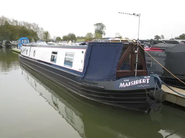 Heartwood Narrowboats 60