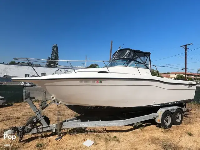 Seaswirl Striper 2600