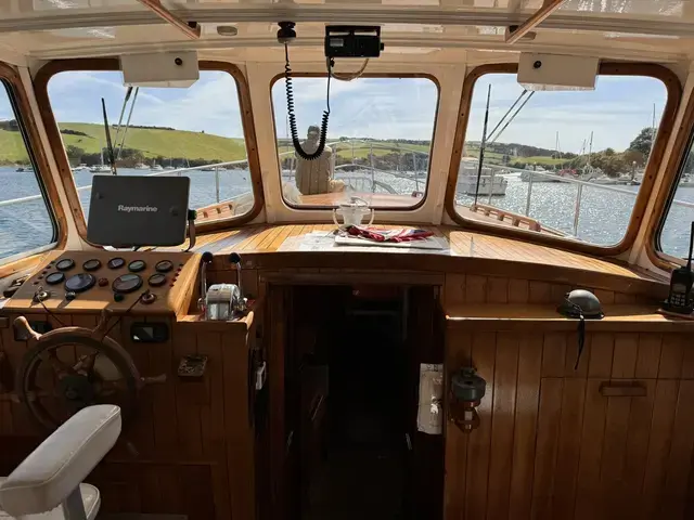 Classic Percy Mitchell Twin Screw Motor Yacht