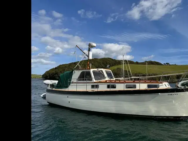 Classic Percy Mitchell Twin Screw Motor Yacht