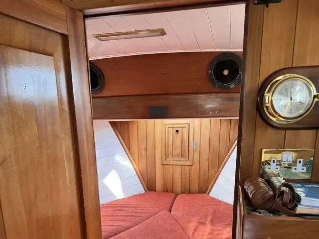 Classic Percy Mitchell Twin Screw Motor Yacht