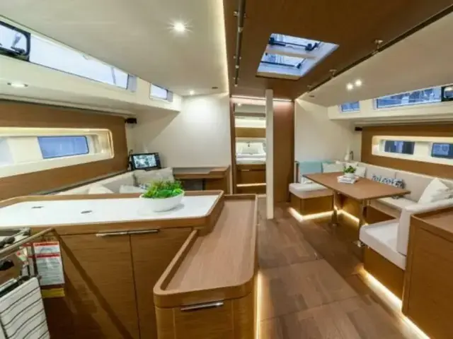 Beneteau Oceanis Yacht 54