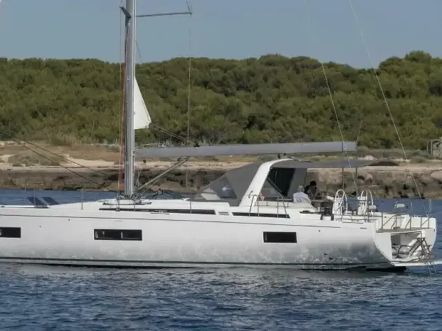 Beneteau Oceanis Yacht 54