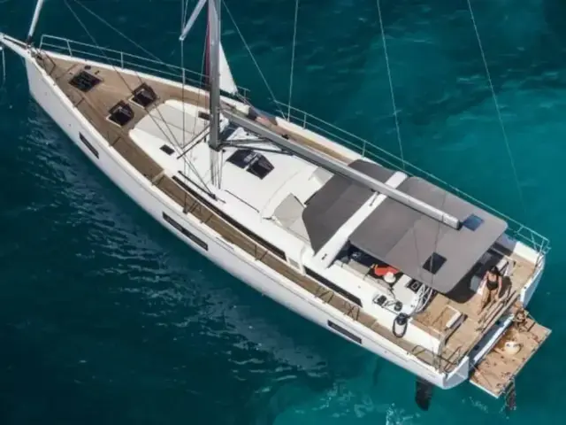 Beneteau Oceanis Yacht 54