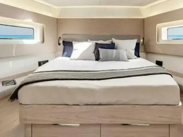 Beneteau Oceanis Yacht 54