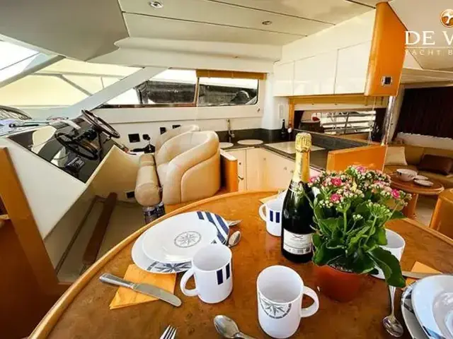 Fairline Squadron 59