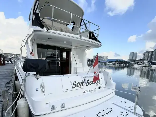 Sea Ray 540 Cockpit