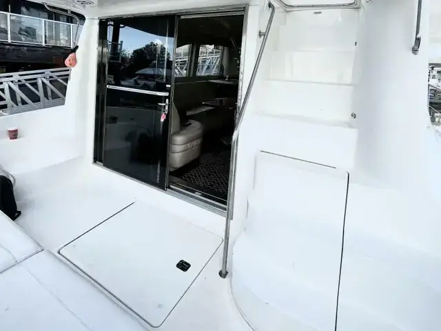 Sea Ray 540 Cockpit