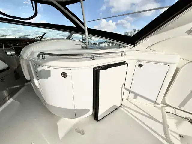 Sea Ray 540 Cockpit