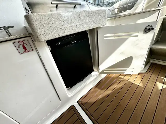 Sea Ray 330 Sundancer