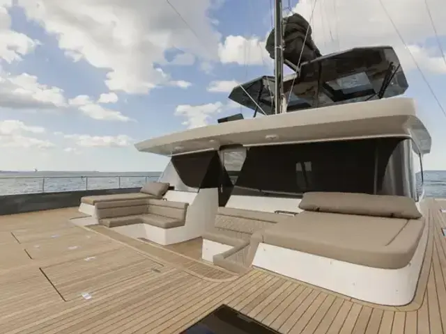 Moon Yacht Moon 60