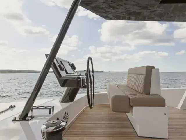 Moon Yacht Moon 60