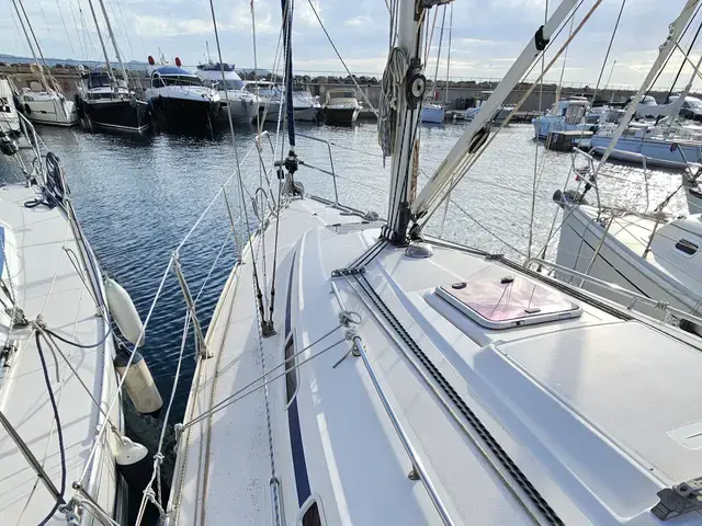 Bavaria 37