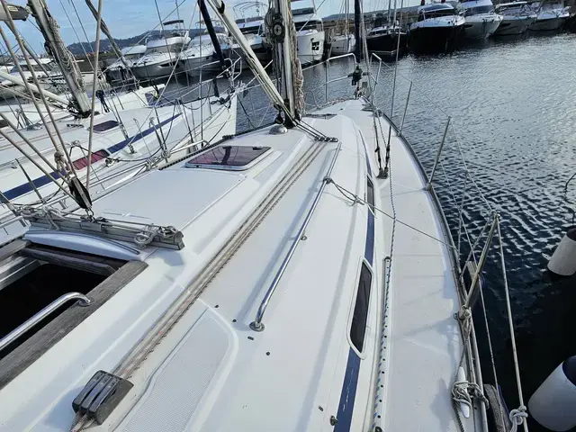 Bavaria 37