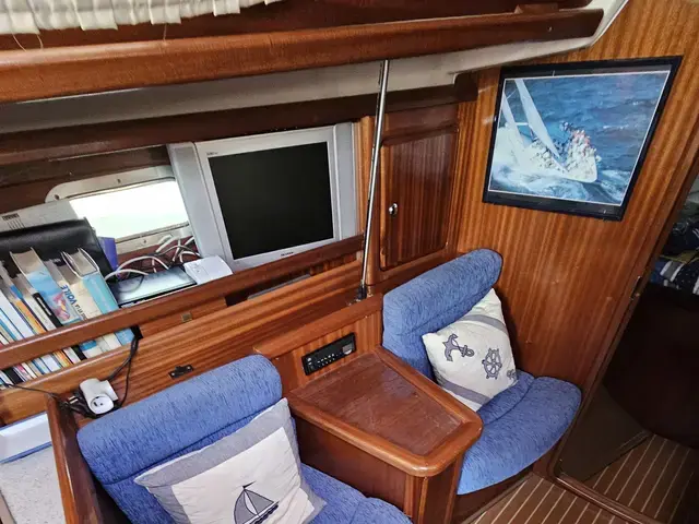 Bavaria 37