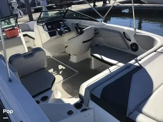 Sea Ray 210 SPX