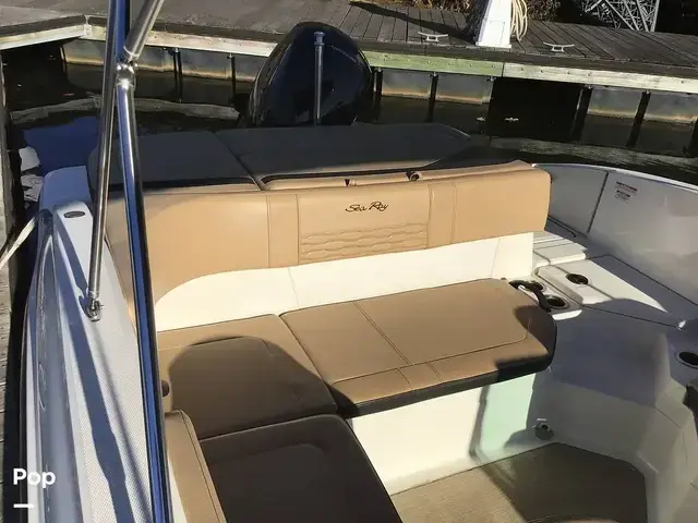 Sea Ray 210 SPX