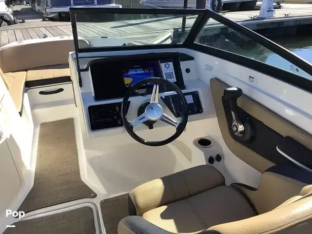 Sea Ray 210 SPX