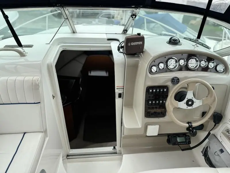 2000 Chaparral 240 signature